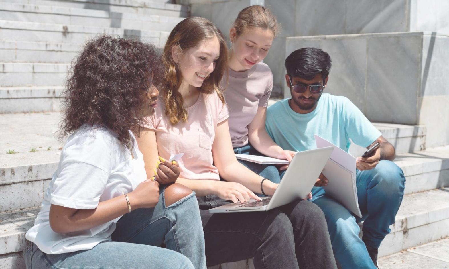 drimexalova Büroumgebung für Financial Modeling Kurse